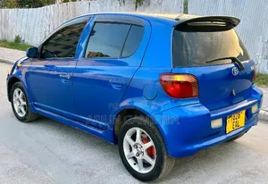 Toyota Vitz 2015 Blue