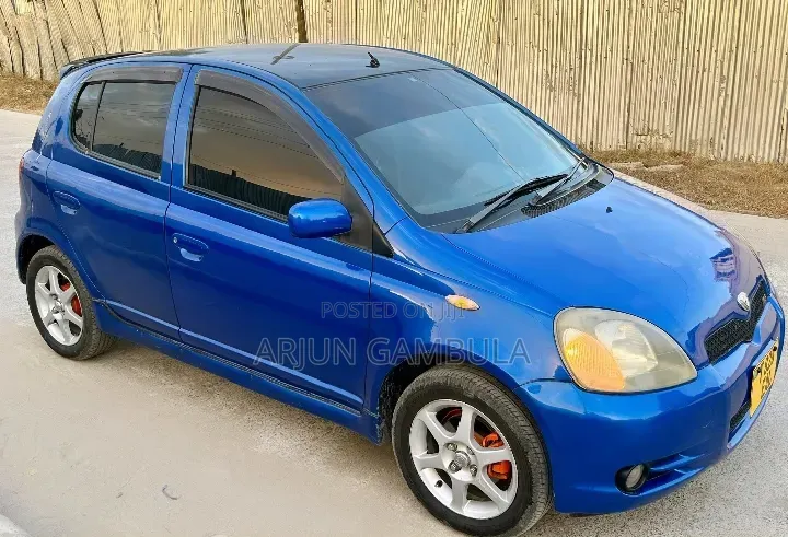 Toyota Vitz 2015 Blue