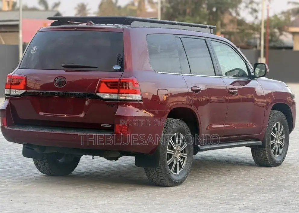 Toyota Land Cruiser 2017 Maroon