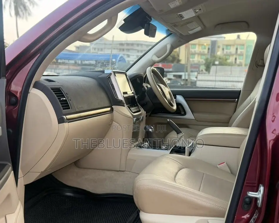 Toyota Land Cruiser 2017 Maroon
