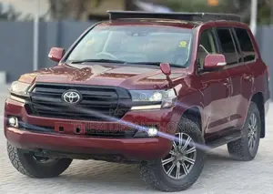Toyota Land Cruiser 2017 Maroon