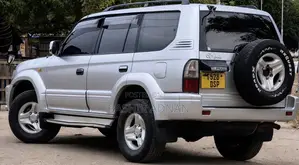 Toyota Land Cruiser Prado 2.7 16V 5dr 2000 Silver