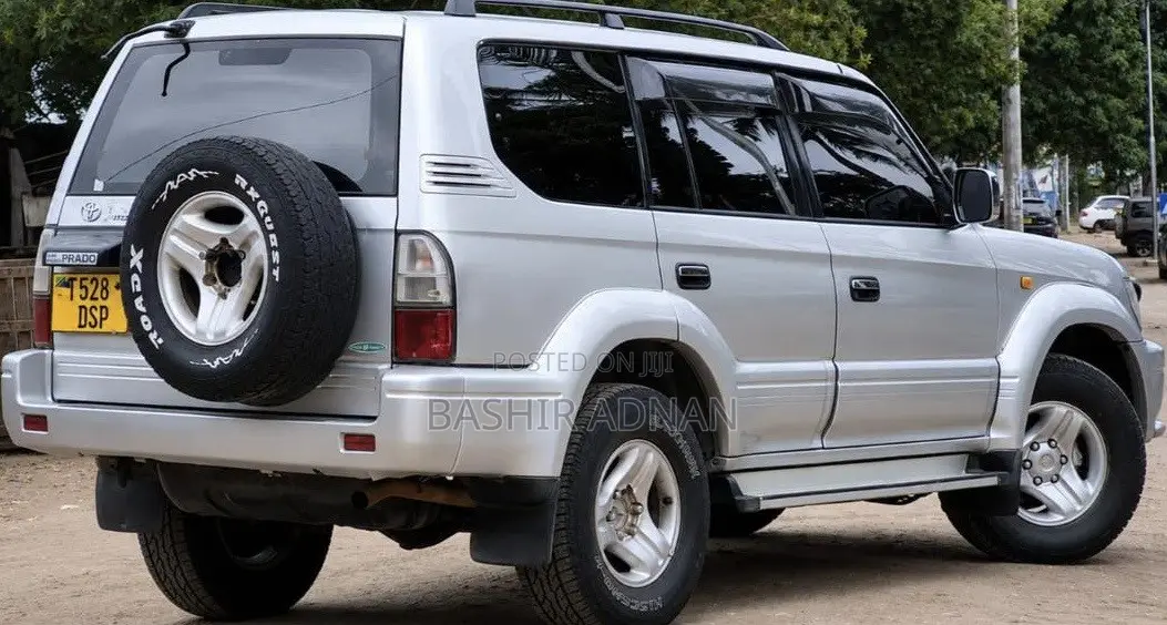 Toyota Land Cruiser Prado 2.7 16V 5dr 2000 Silver