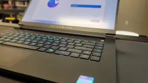 Laptop Dell Allenware M15 R5 16GB Intel Core i9 SSD 512GB