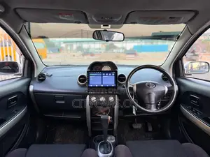 Toyota IST 2004 Silver