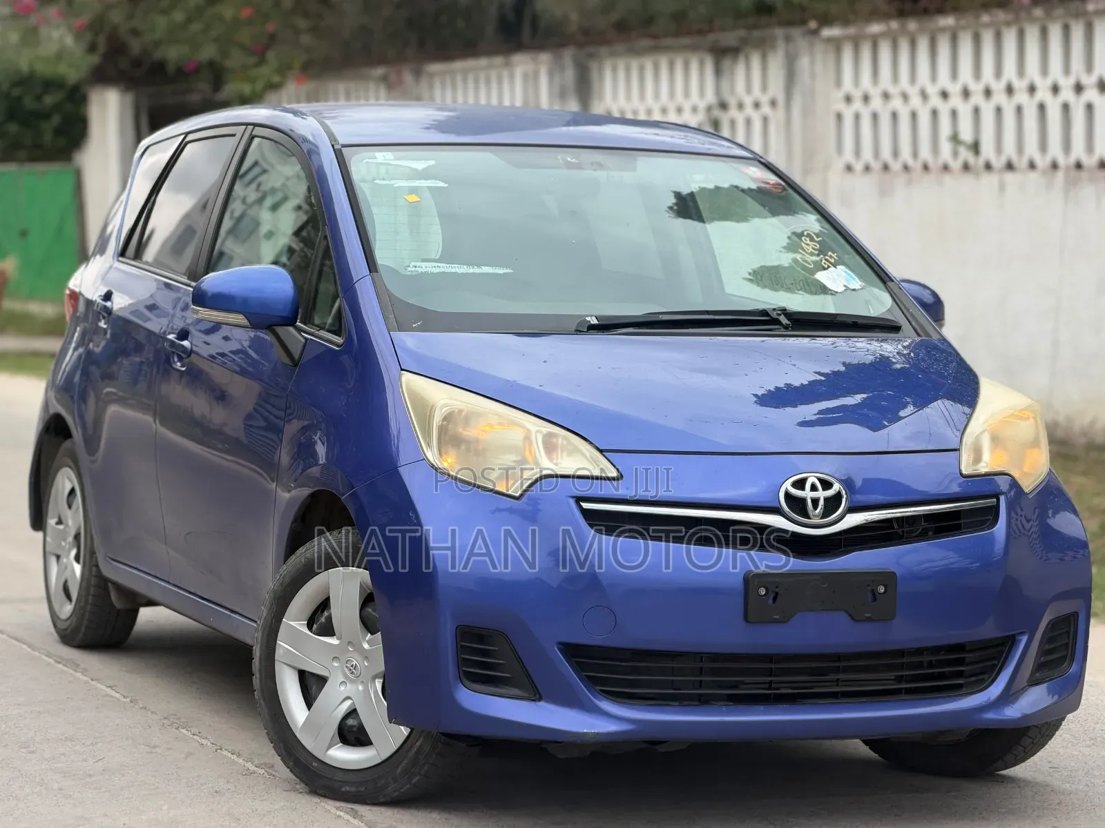 Toyota Ractis 2012 Blue