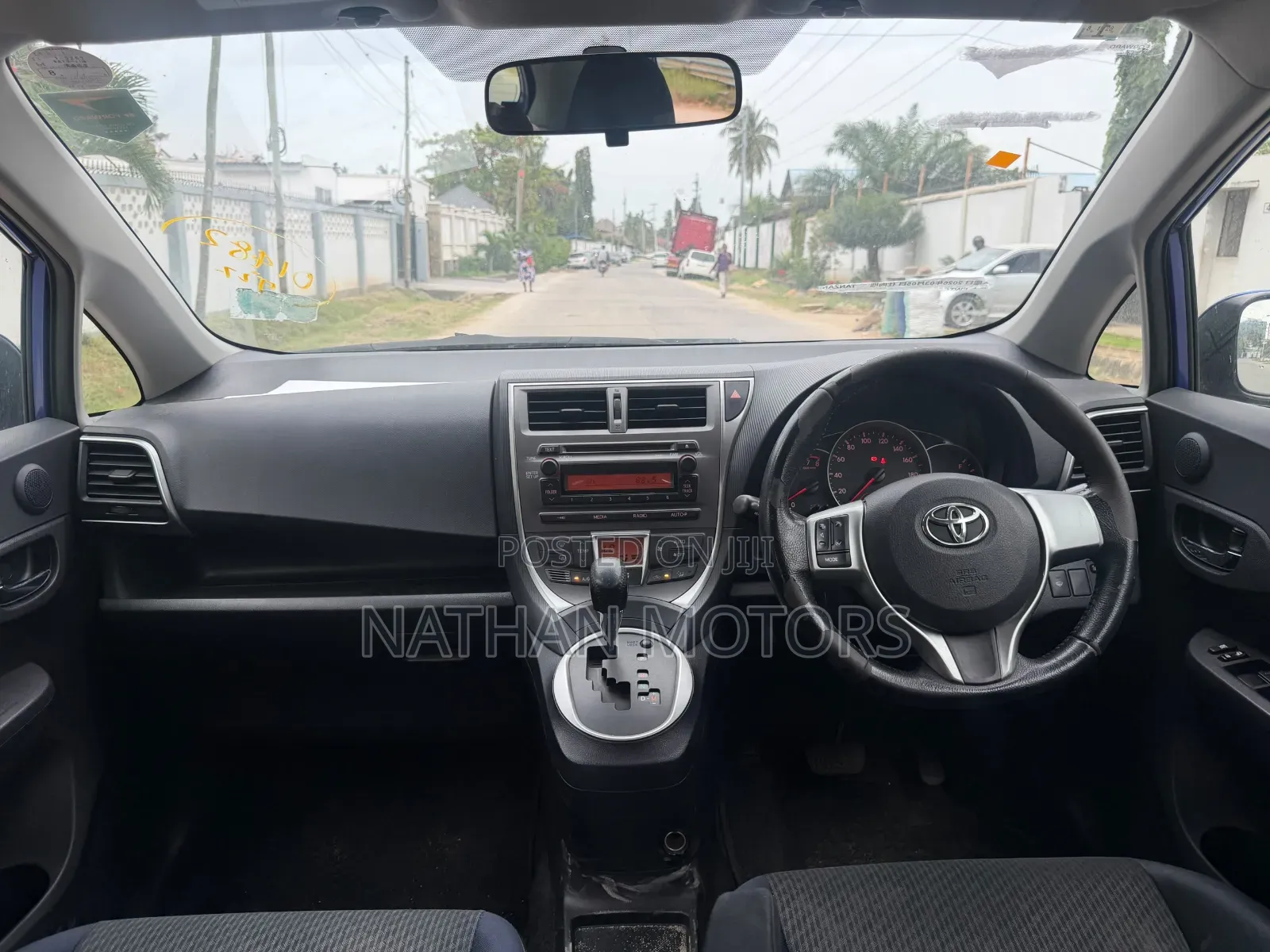 Toyota Ractis 2012 Blue