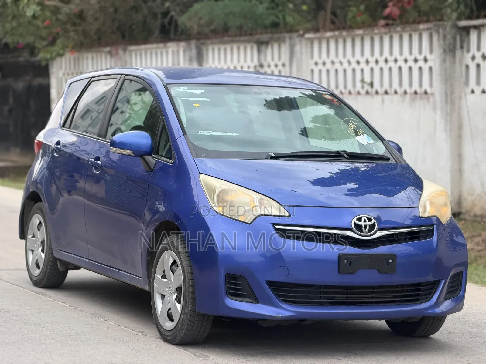 Toyota Ractis 2012 Blue