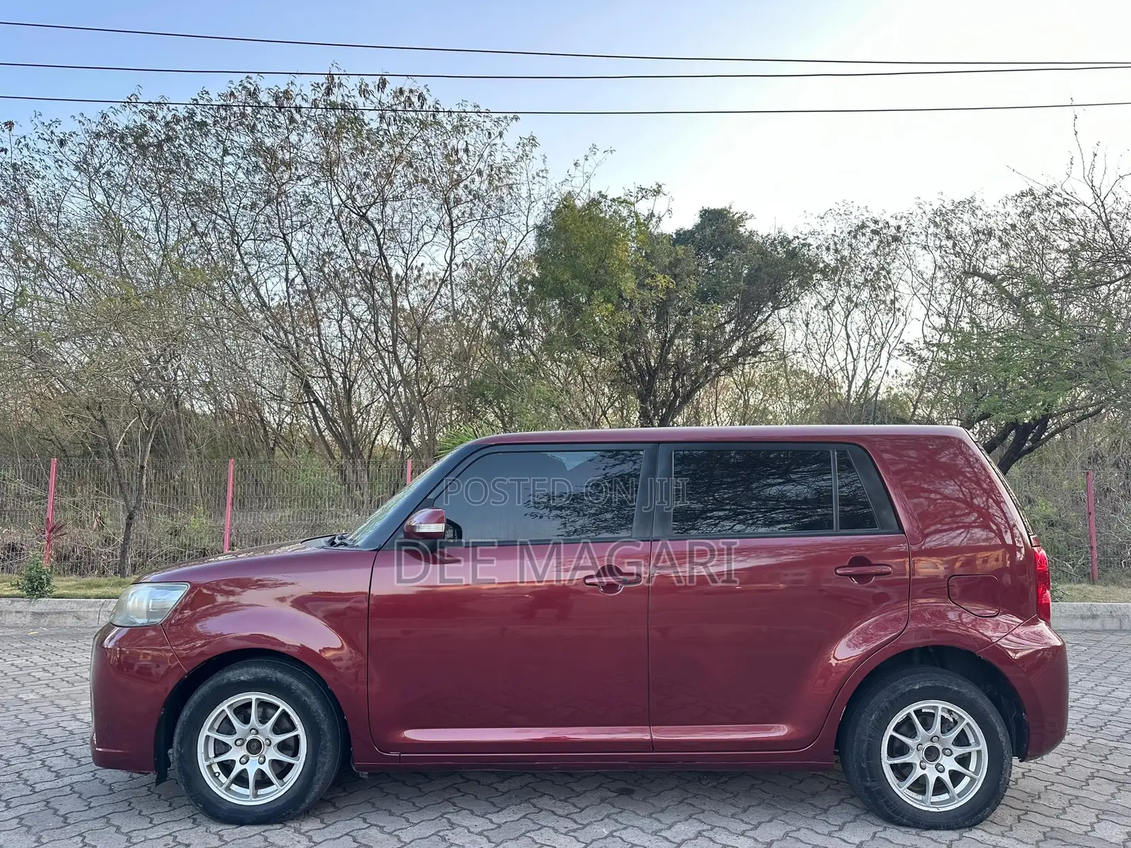 Toyota Corolla Rumion 2009 Maroon