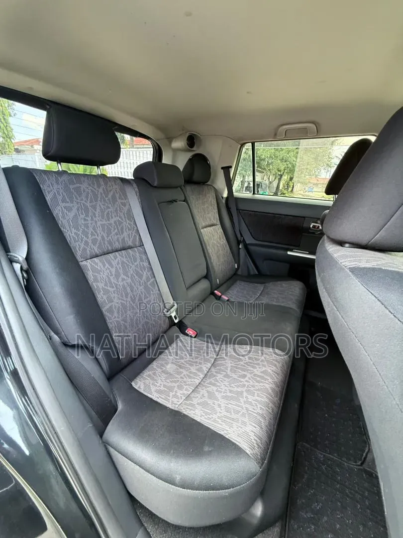 Toyota Corolla Rumion 2009 Black