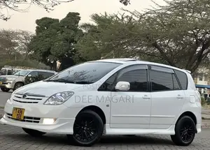 Toyota Corolla Spacio 2004 White