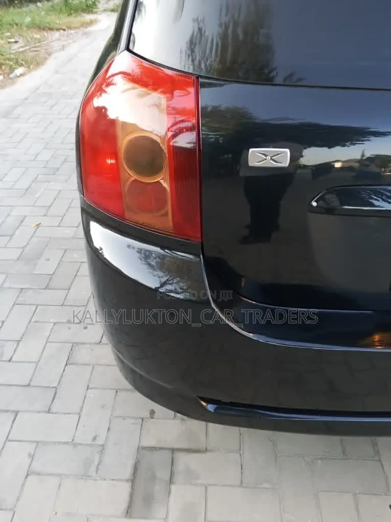 Toyota Corolla RunX 2005 Black
