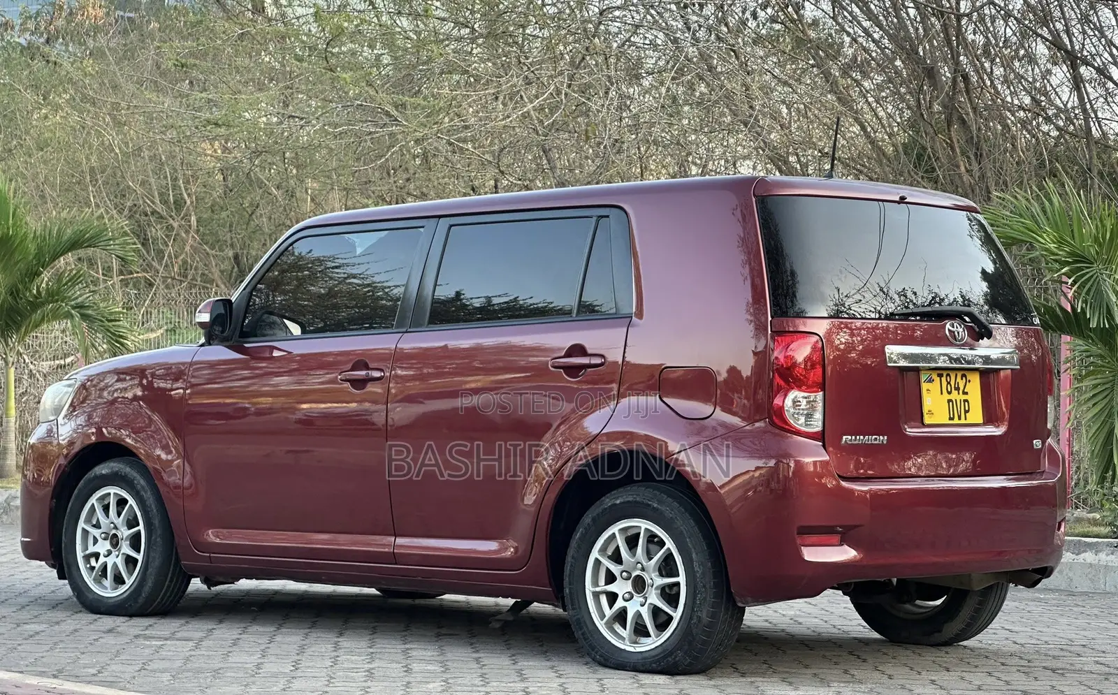 Toyota Corolla Rumion Hatchback 1.5 FWD 2009 Maroon