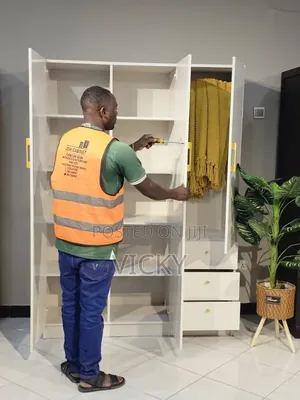 Kabati Zurii Sana Classic Kwa 400k