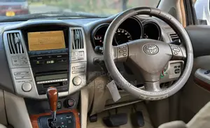 Toyota Harrier 2.4 2005 White