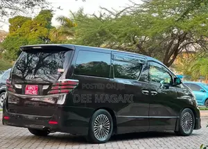 Toyota Vellfire 2010 Maroon