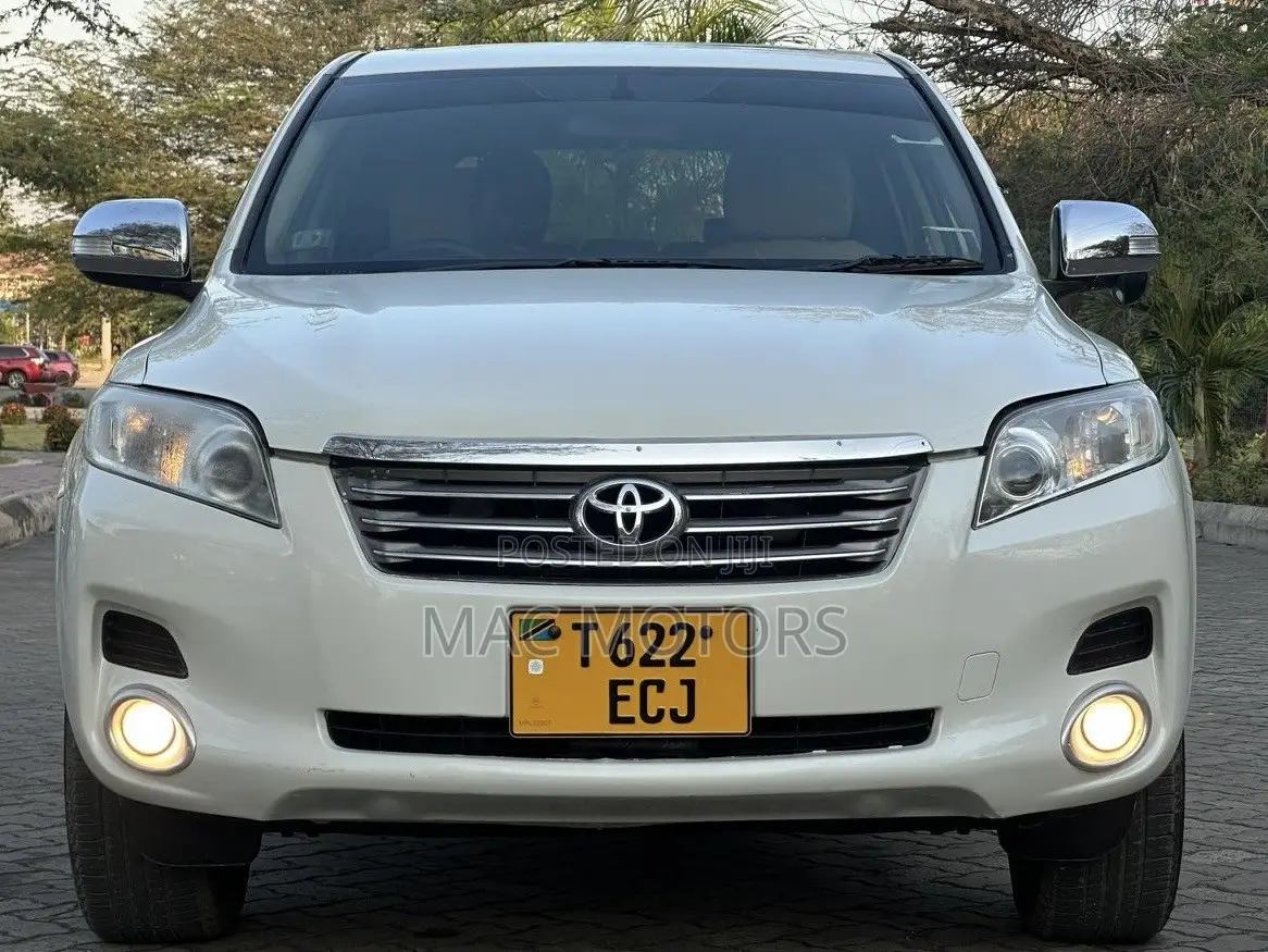 Toyota Vanguard 2009 White