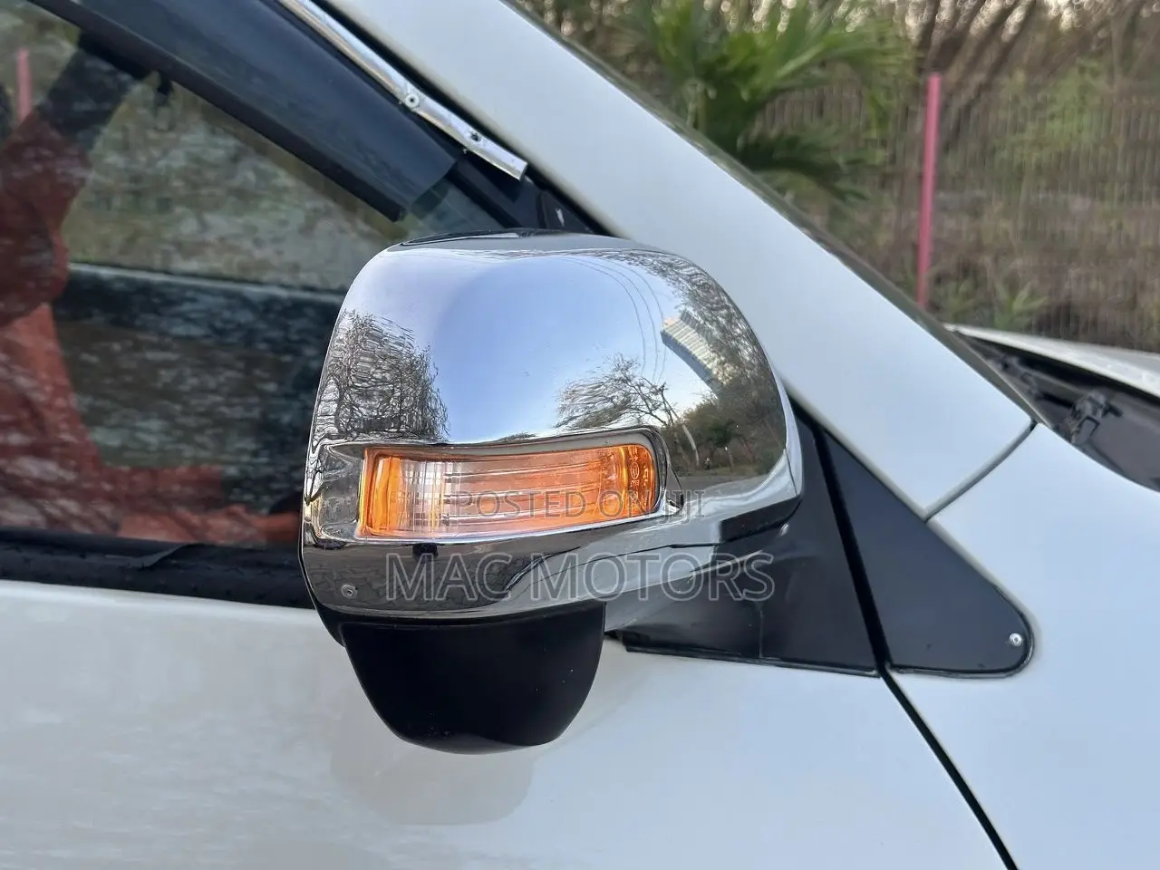 Toyota Vanguard 2009 White
