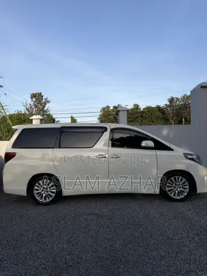 Toyota Alphard 2.4 Petrol FWD 2012 White