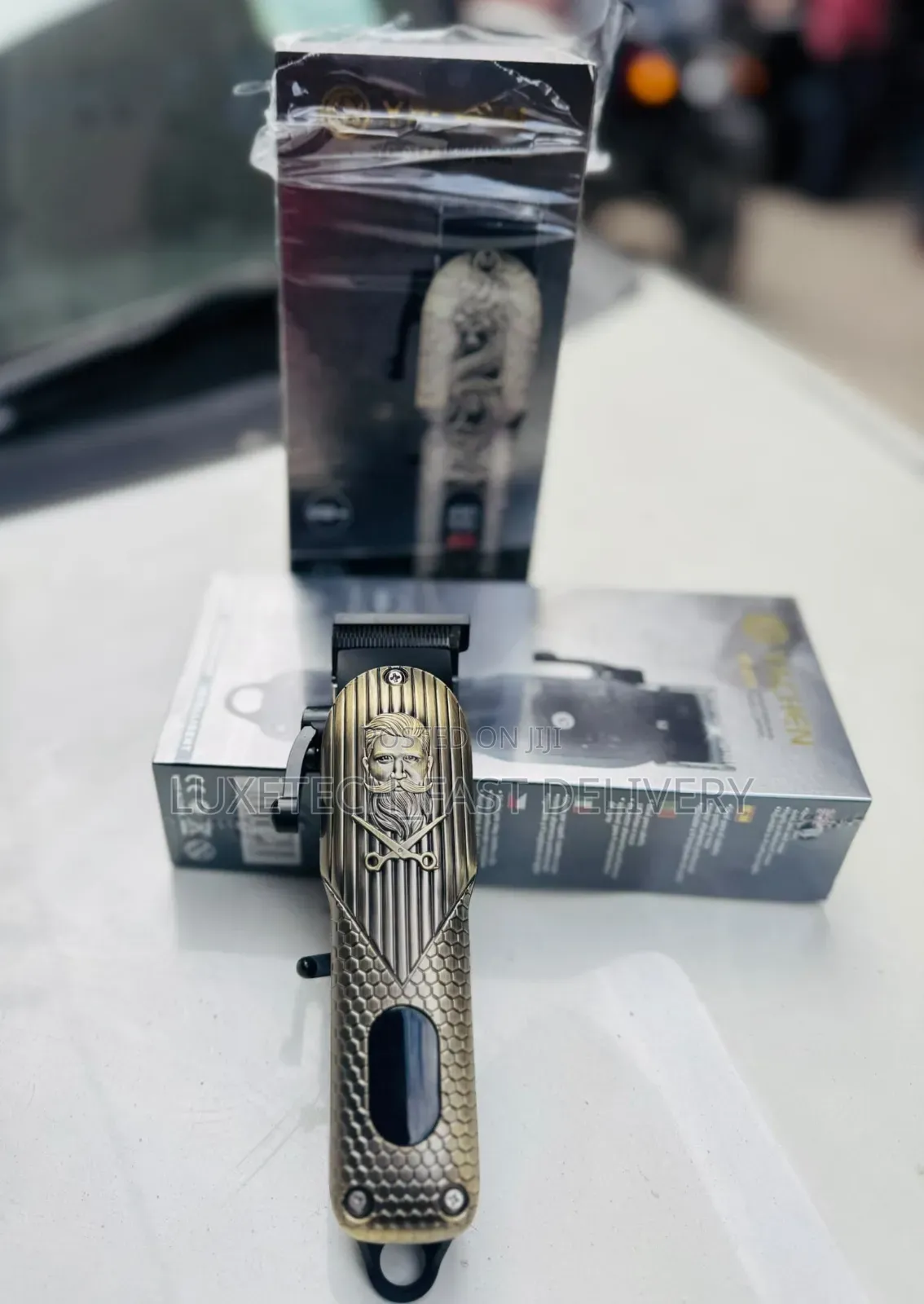 Yachen YC-011A Cordless Hair Clipper / Trimmer – Rechargeable