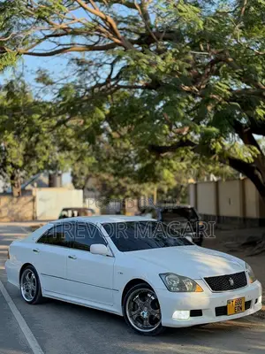 Toyota Crown 2007 White