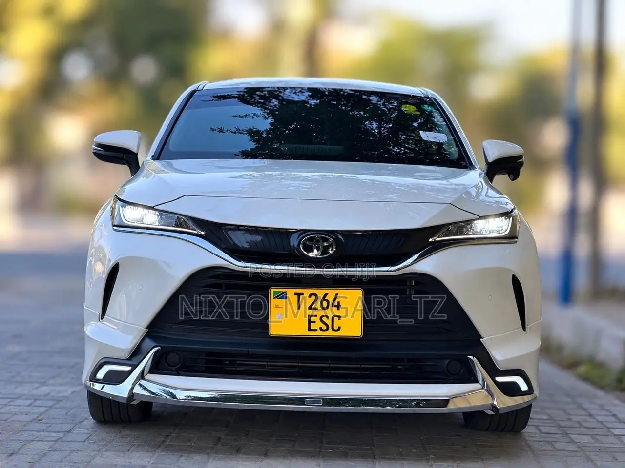 Toyota Harrier 2020 Off white