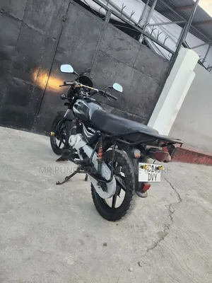 Bajaj Boxer 125 2021 Black