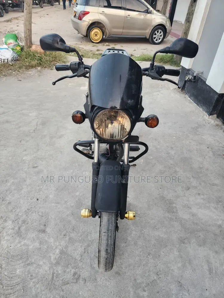 Bajaj Boxer 125 2021 Black