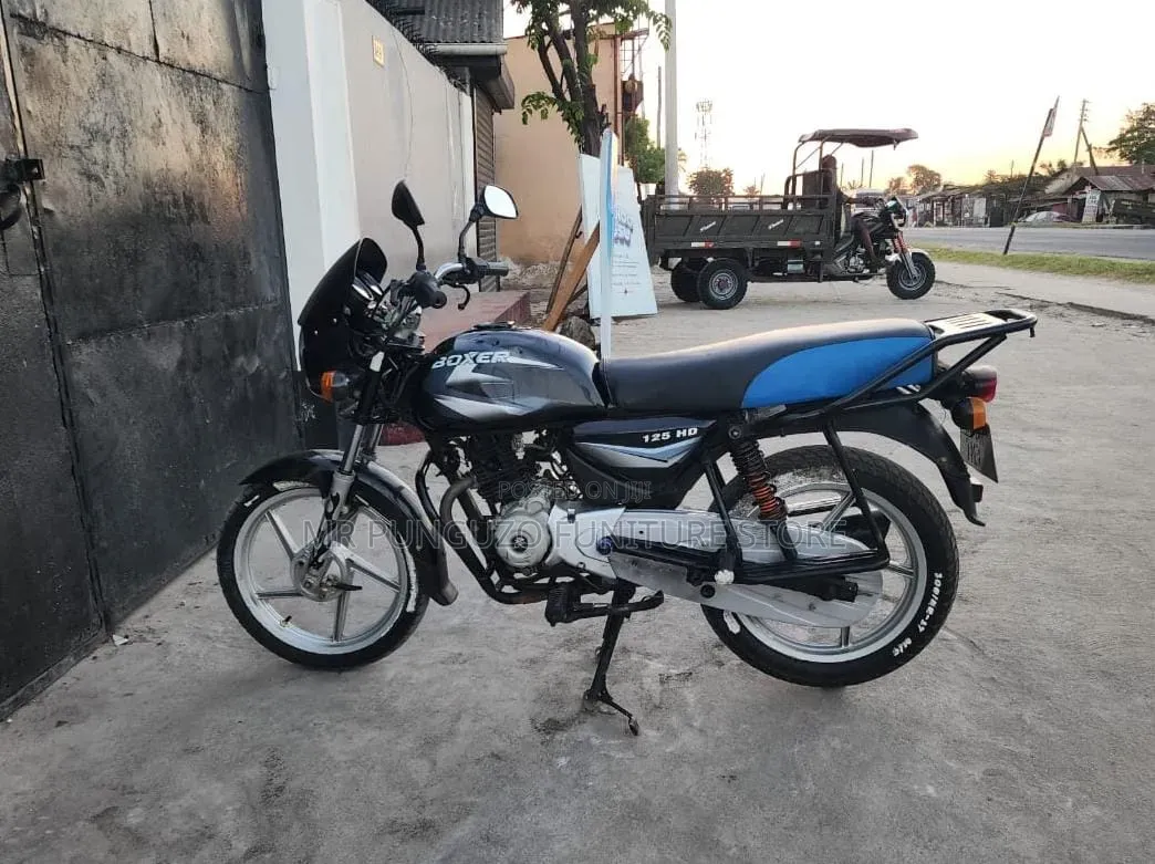 Bajaj Boxer 125 2021 Black