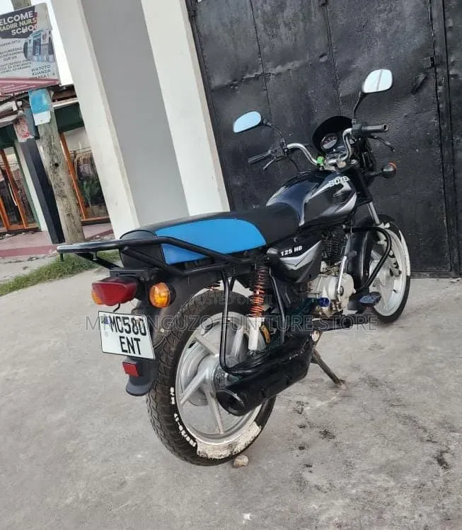 Bajaj Boxer 125 2021 Black