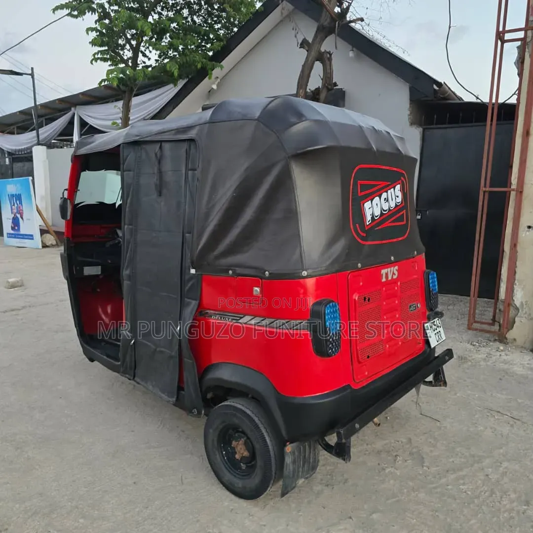 TVS Apache 180 RTR 2021 Red