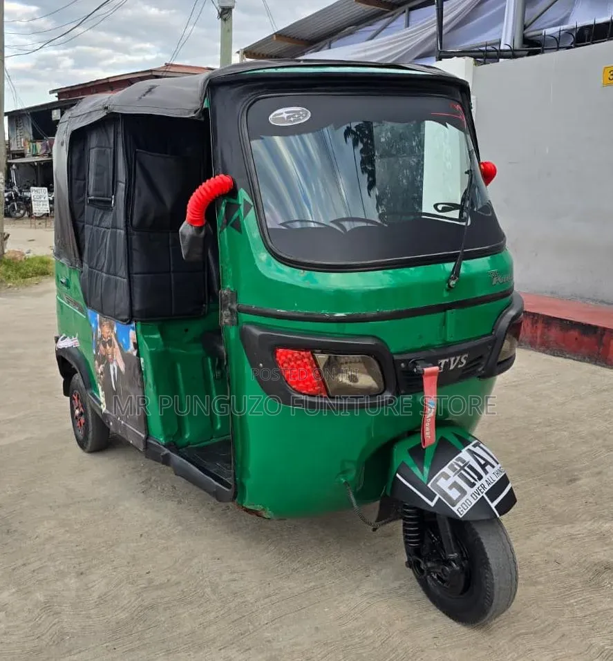 TVS King 2022 Green
