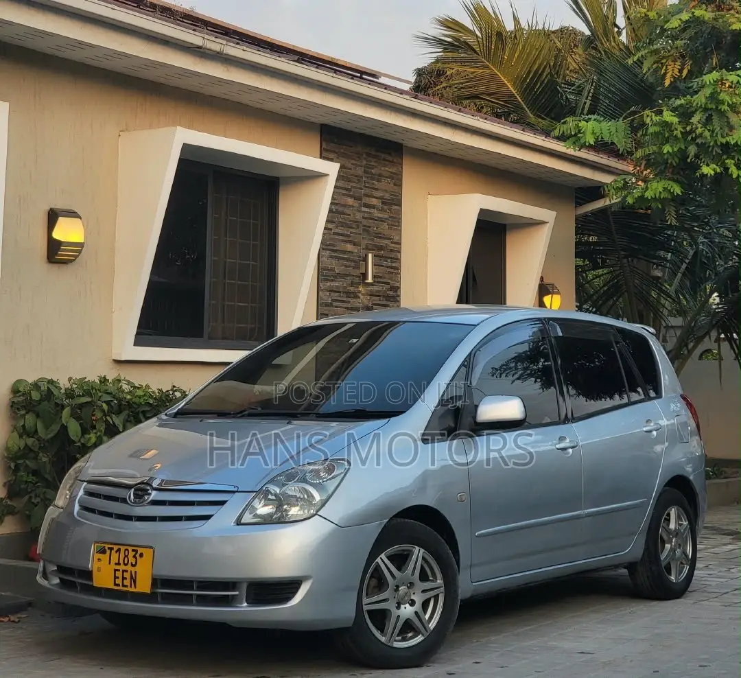 Toyota Corolla Spacio 2004 Black