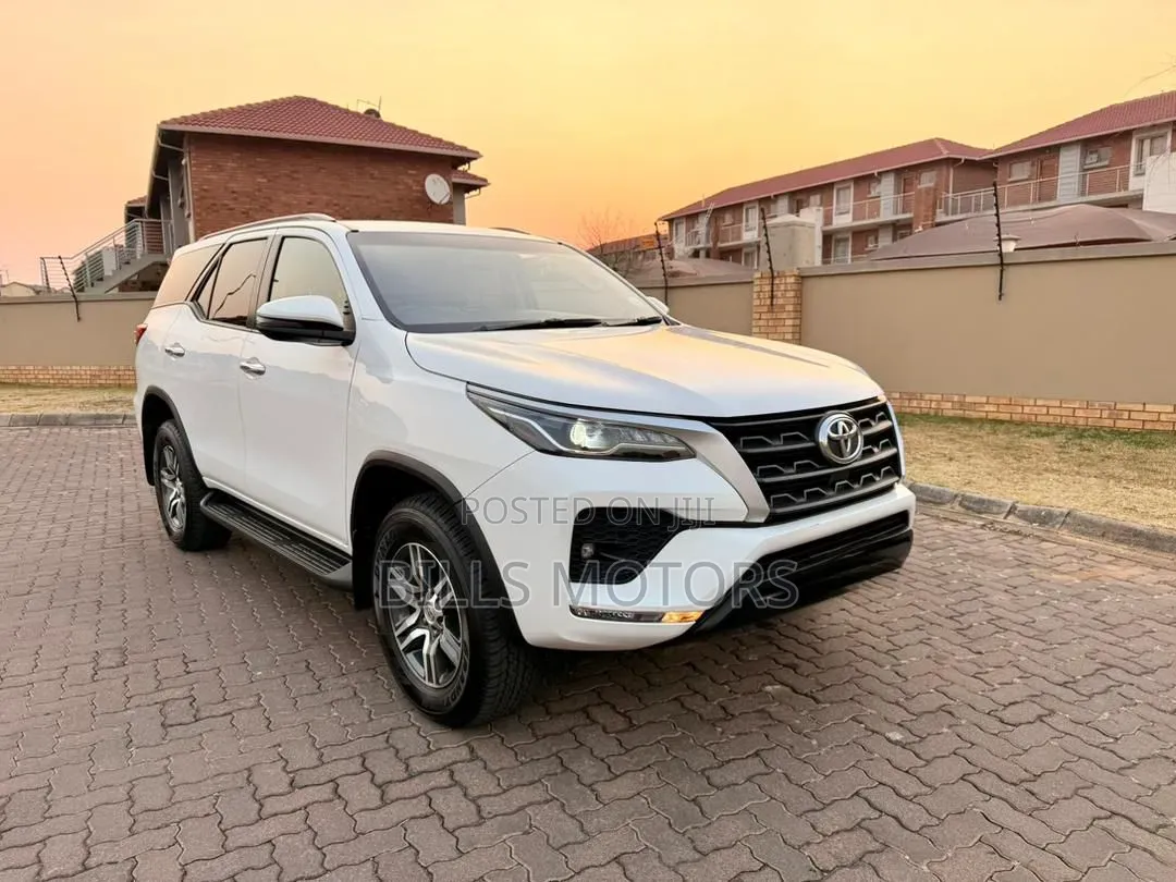 Toyota Fortuner 2020 White