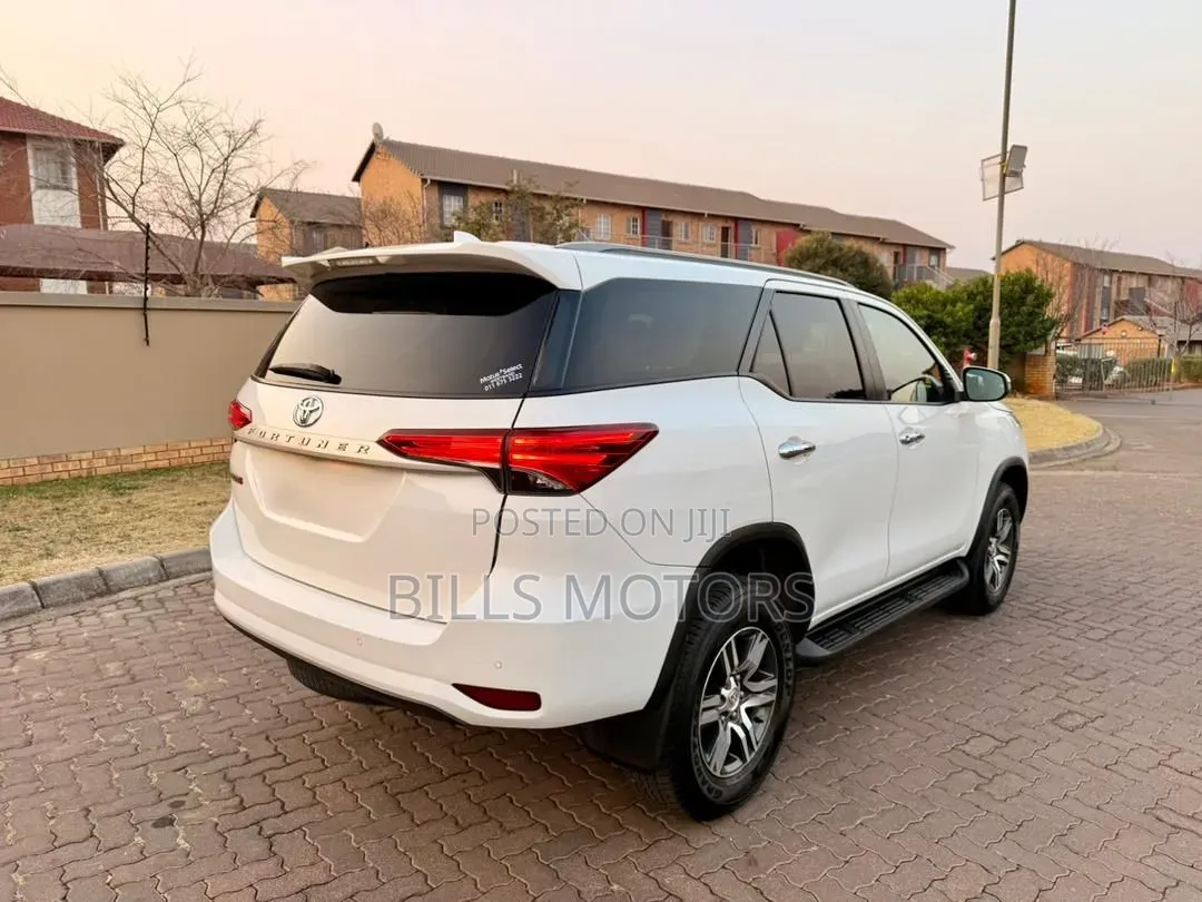 Toyota Fortuner 2020 White