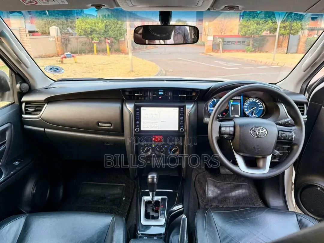 Toyota Fortuner 2020 White