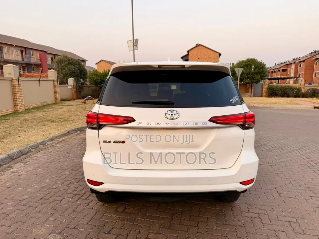 Toyota Fortuner 2020 White
