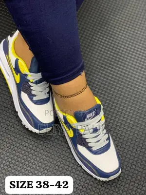 Nike Air Max 90 Sneaker Women