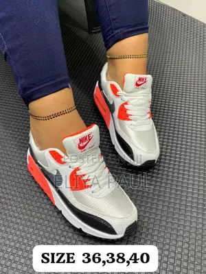 Nike Air Max 90 Sneaker Women