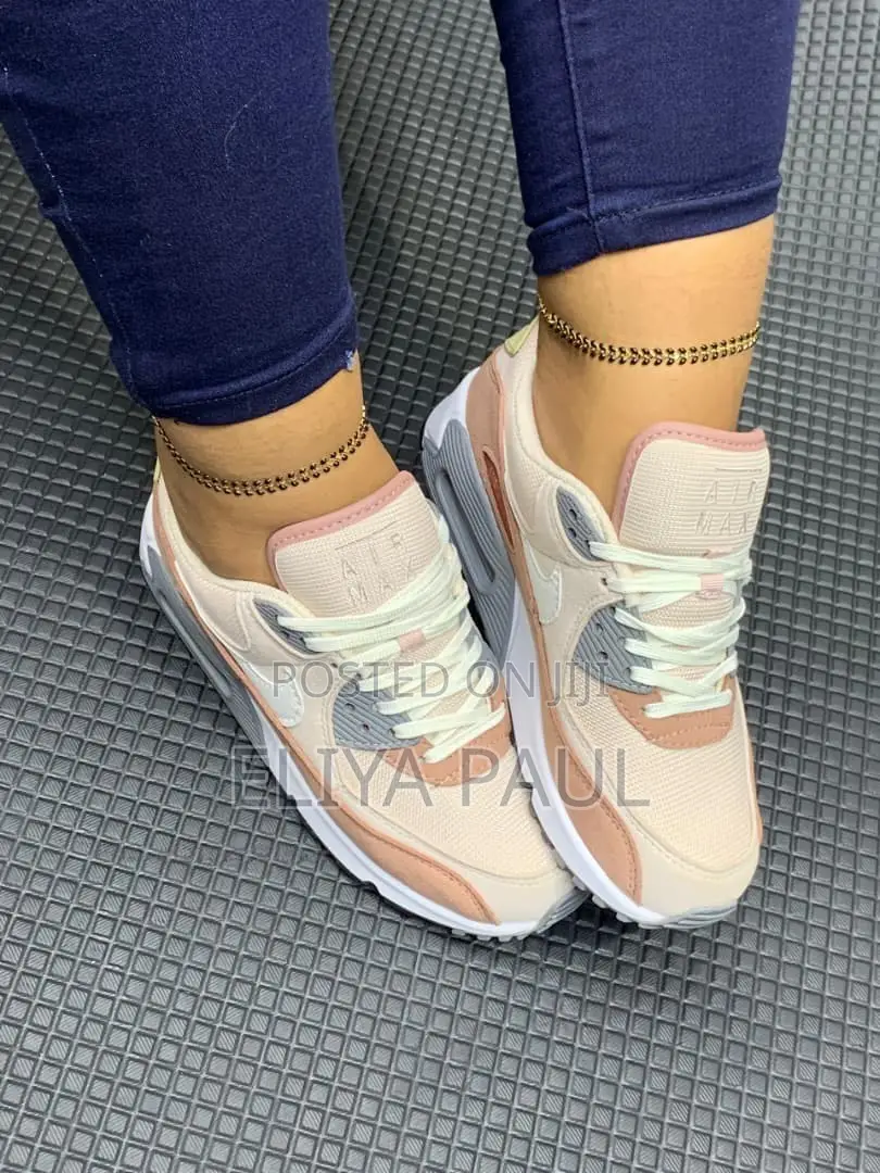 Nike Air Max 90 Sneaker Women
