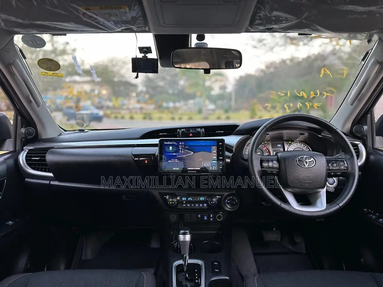 Toyota Hilux 2023 Green