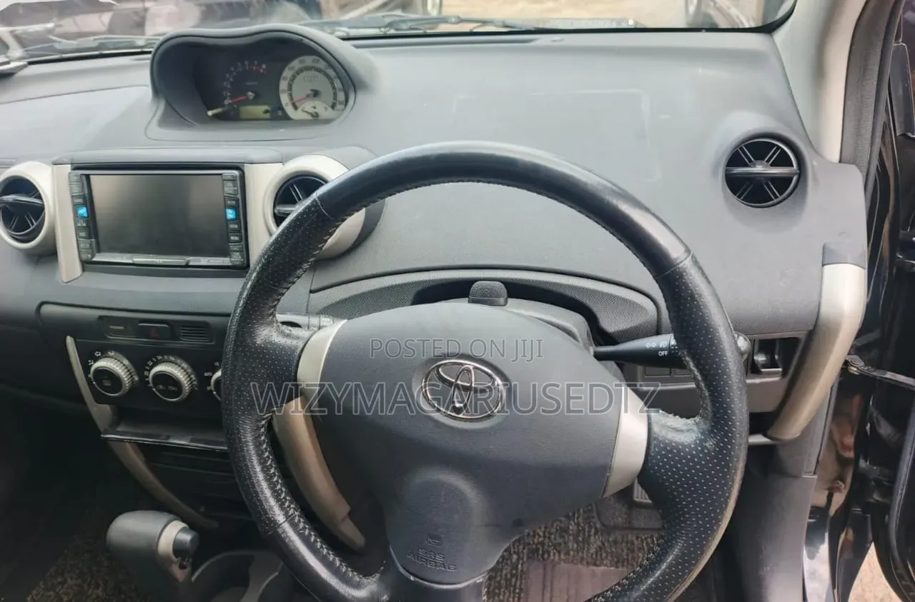 Toyota IST 2007 Matt Black