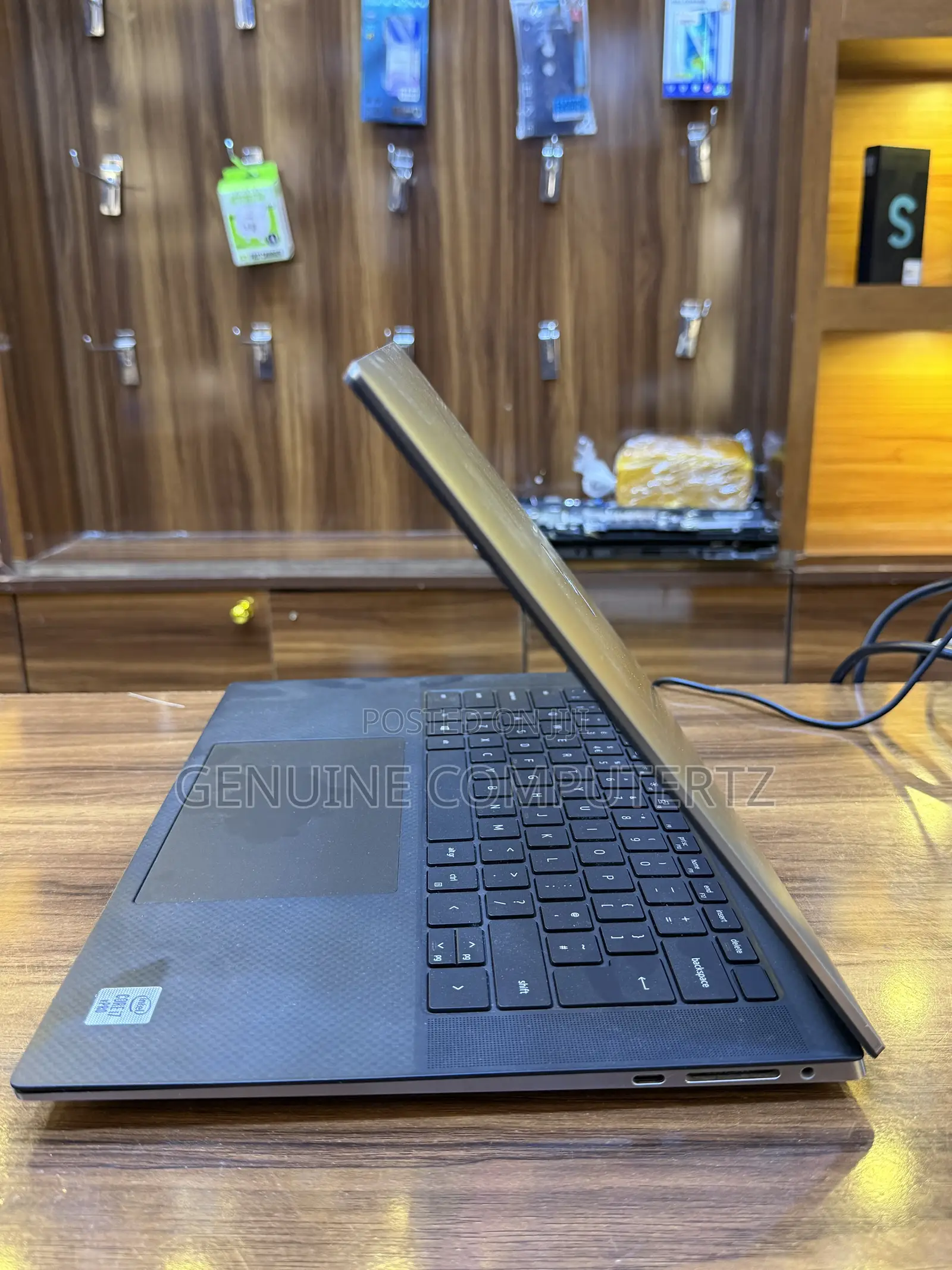 Laptop Dell Precision 5550 16GB Intel Core i7 SSD 512GB