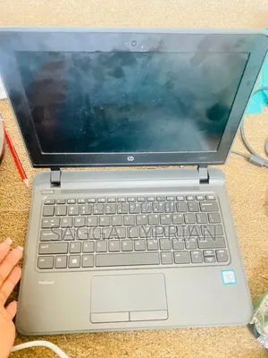 Laptop Dell Latitude 3120 4GB Intel Core i3 HDD 500GB