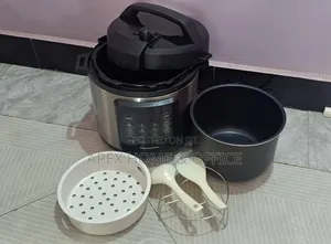 Hisense 6L Multi Cooker 1000w