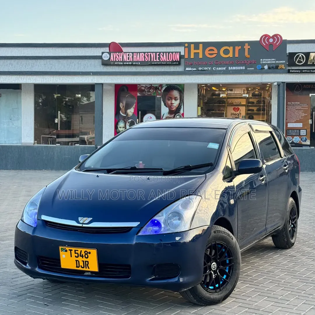 Toyota Wish 2004 Blue