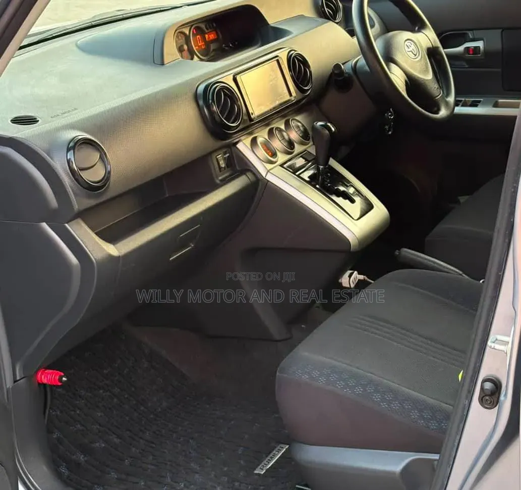 Toyota Rumion 1.5 FWD 2023 Gray