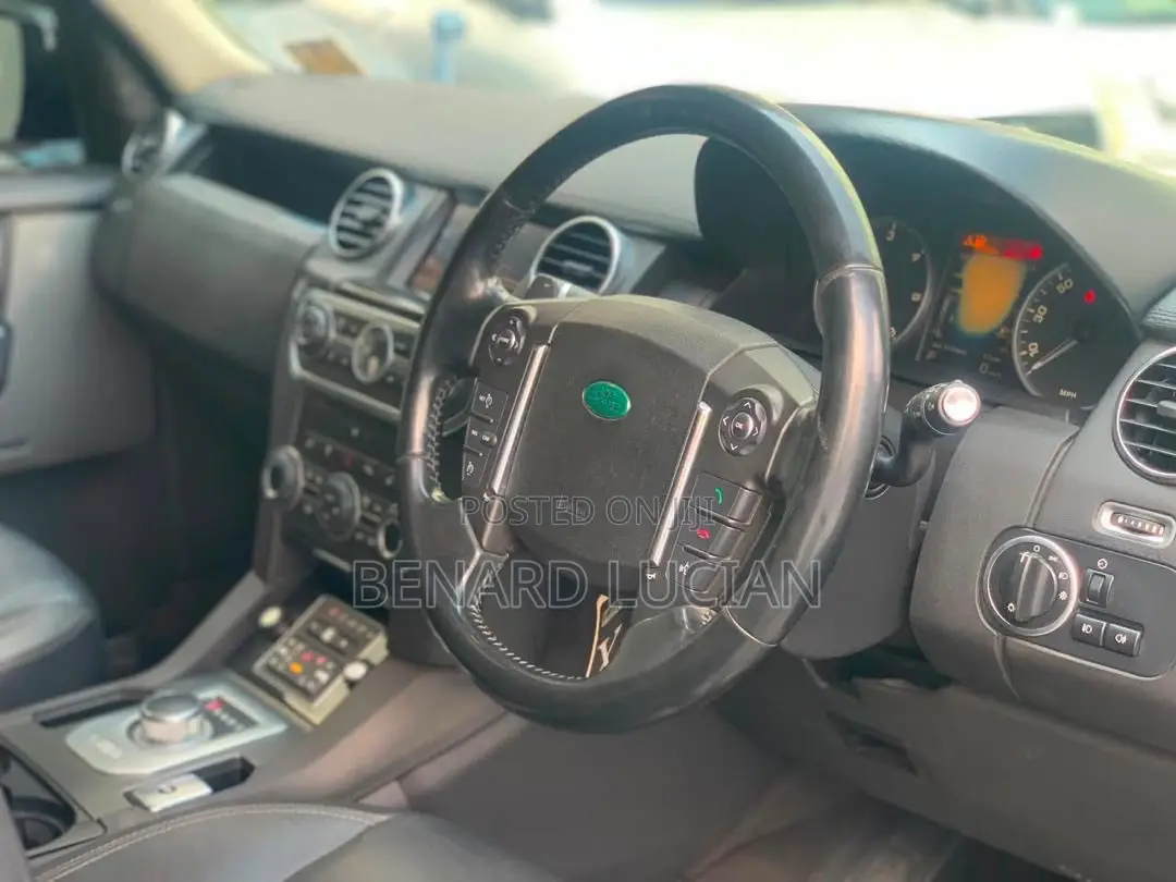 Land Rover Discovery 2014 Gray