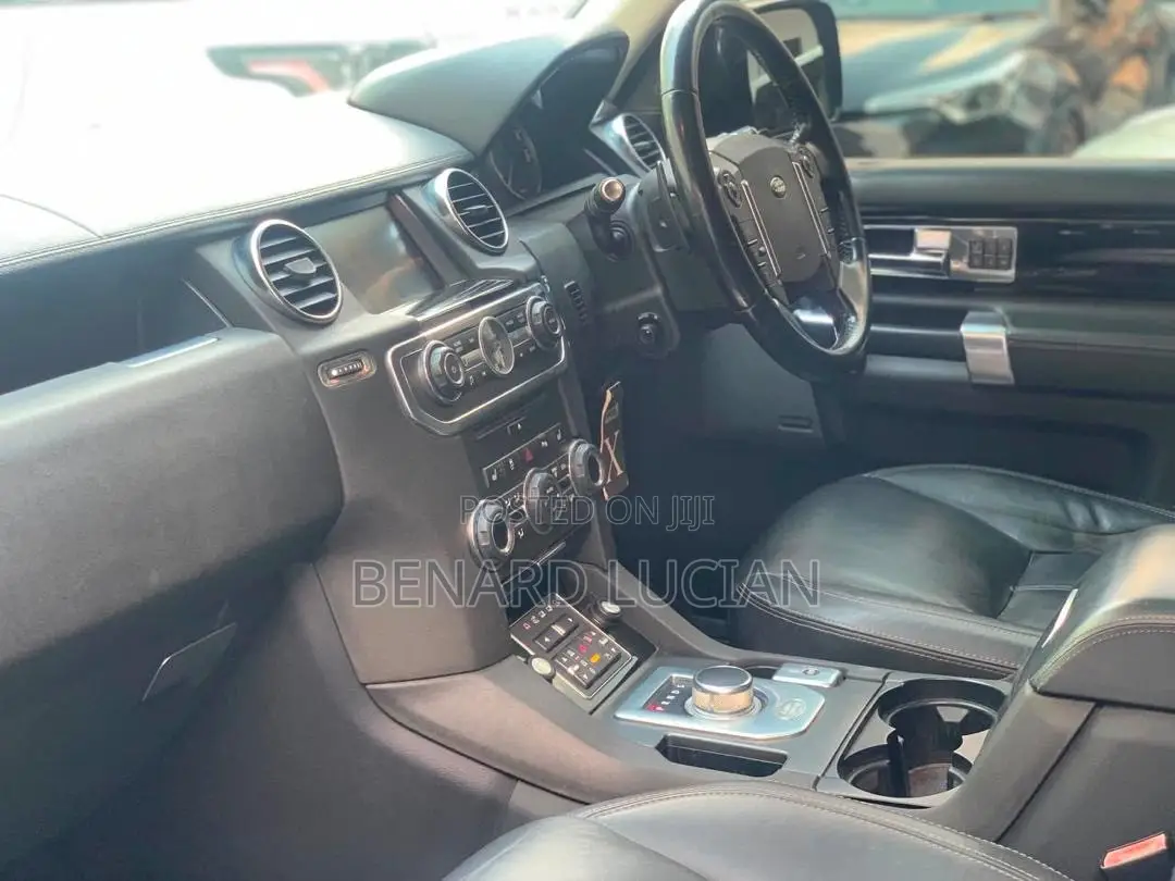 Land Rover Discovery 2014 Gray