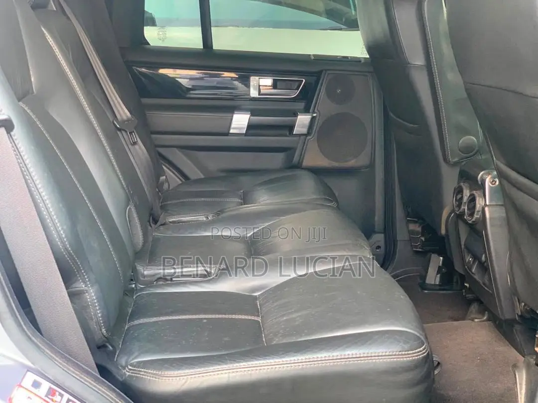 Land Rover Discovery 2014 Gray